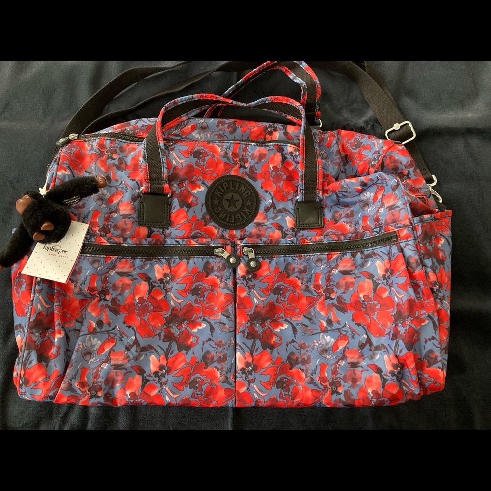 Kipling duffel NWT